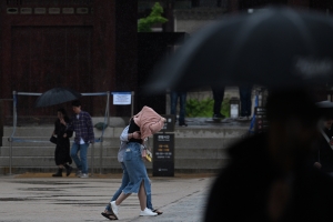 비바람 몰아치는 부처님오신날