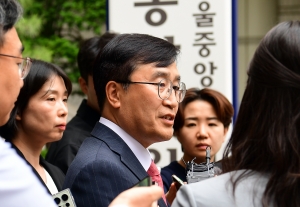 김기정 노소영 아트센터 나비 관장 법률대리인 백브리핑