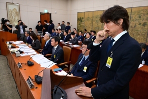 축구협회 배드민턴협회 현안질의