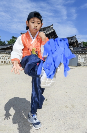 추석 연휴 남산골 한옥마을 민속놀이 스케치