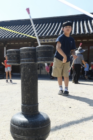 추석 연휴 남산골 한옥마을 민속놀이 스케치