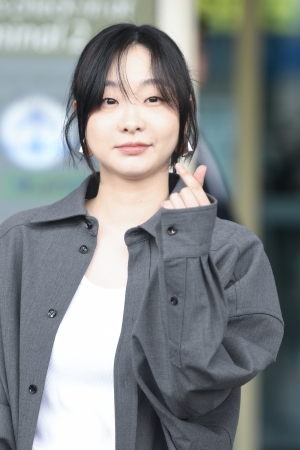 배우 김다미 출국