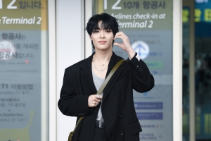 스트레이키즈 아이엔 출국