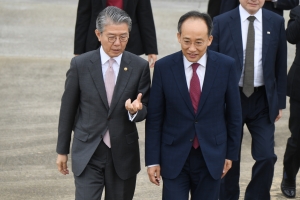 '대통령 동남아 3개국 순방' 환송장