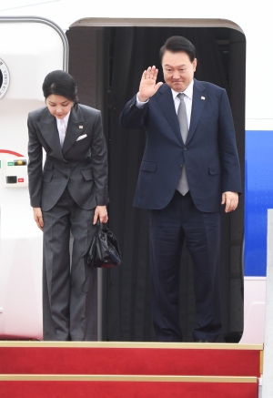 '대통령 동남아 3개국 순방' 환송장