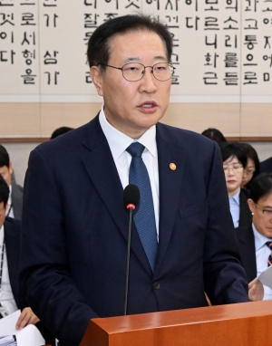 김영철 서울북부지검 차장검사에 대한 동행명령장을 발부