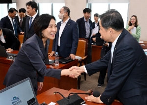 국회 산자위 전체회의